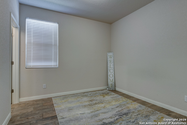 Listing photo id 12 for 216 Pudu Trail