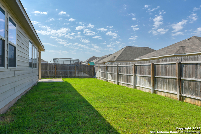 Listing photo id 17 for 216 Pudu Trail