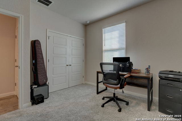 Listing photo id 27 for 216 Pudu Trail