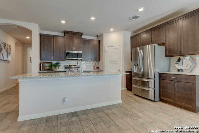 Listing photo id 1 for 216 Pudu Trail
