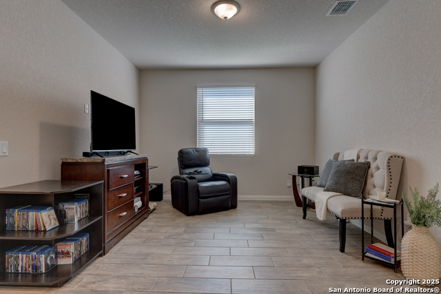 Listing photo id 5 for 216 Pudu Trail