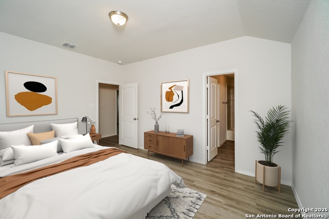 Image 3 of 17 For 10419 Clearwater Way