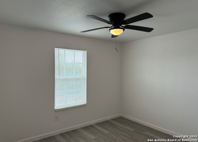 Listing photo id 5 for 1008 County Road 4516