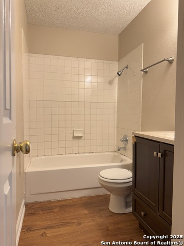Listing photo id 12 for 104 Meadow Hill