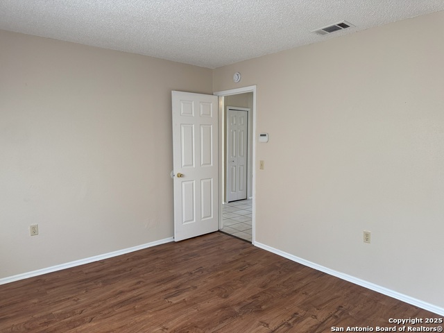 Listing photo id 6 for 104 Meadow Hill