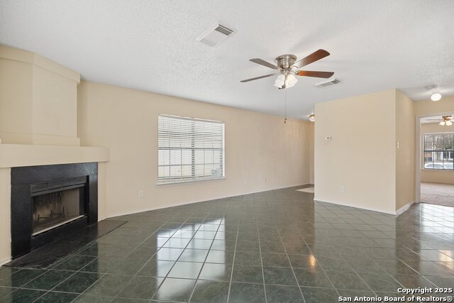 Image 10 of 38 For 7806 Larcrest Ln