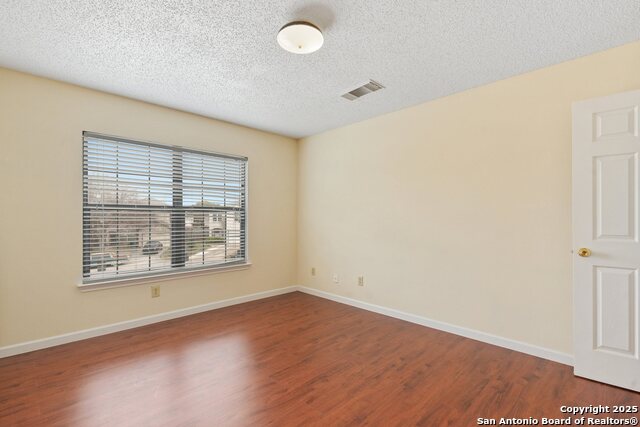 Image 20 of 38 For 7806 Larcrest Ln