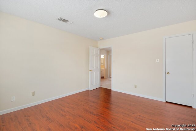 Image 21 of 38 For 7806 Larcrest Ln