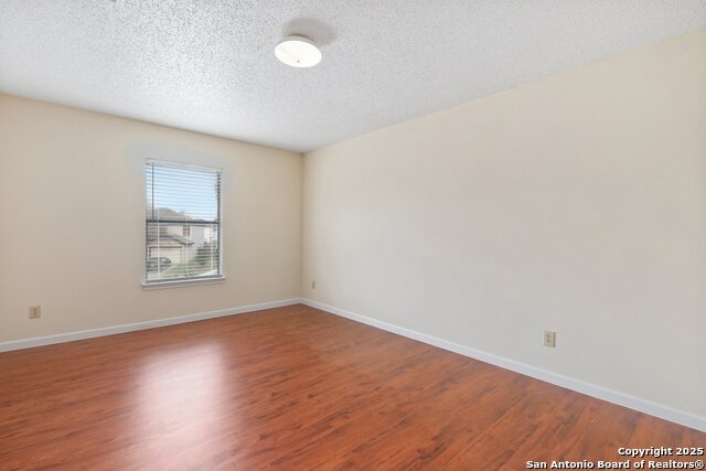 Image 22 of 38 For 7806 Larcrest Ln