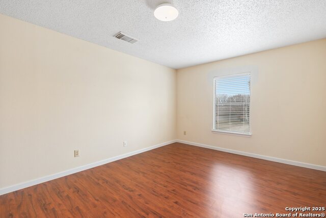 Image 24 of 38 For 7806 Larcrest Ln