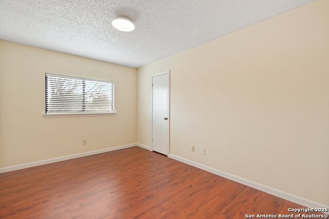 Image 25 of 38 For 7806 Larcrest Ln