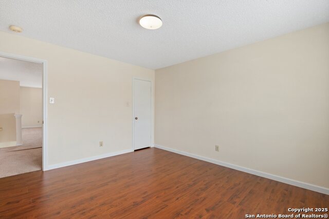 Image 28 of 38 For 7806 Larcrest Ln