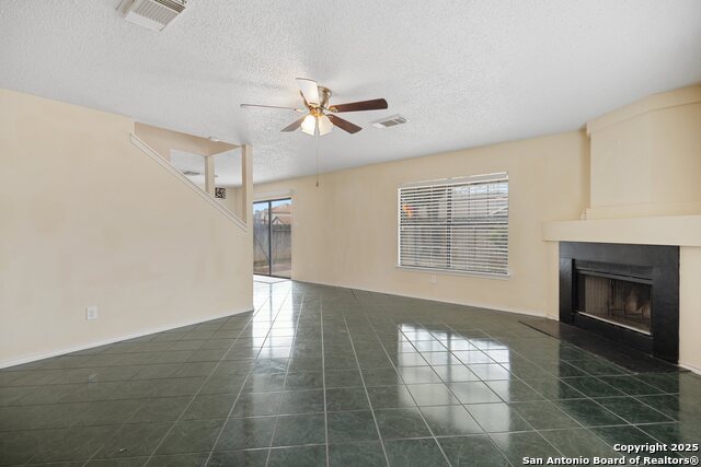 Image 9 of 38 For 7806 Larcrest Ln