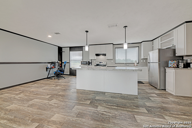 Image 9 of 28 For 124 Galle Estates Circle