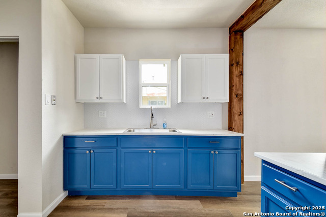 Image 11 of 23 For 718 Highland E