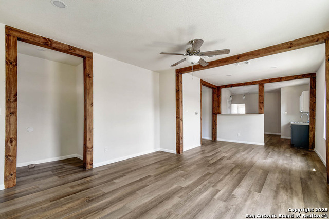 Image 6 of 23 For 718 Highland E