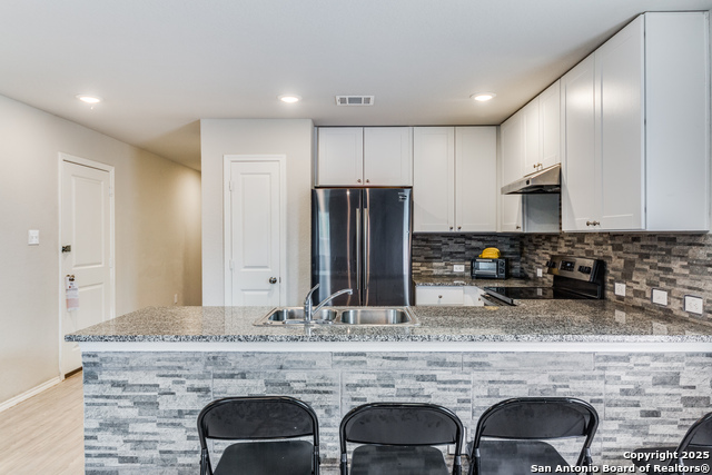 Image 4 of 12 For 7507 Vista Grove