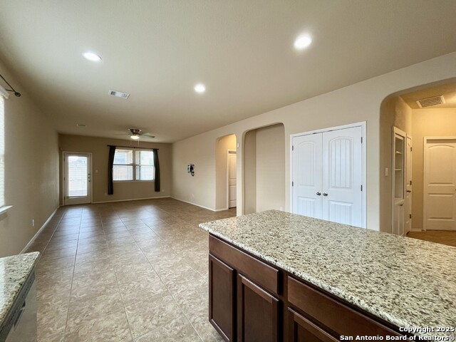 Image 14 of 60 For 8406 Loska Green