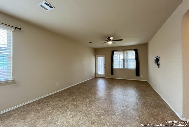 Image 16 of 60 For 8406 Loska Green