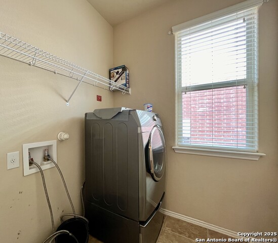 Image 36 of 60 For 8406 Loska Green