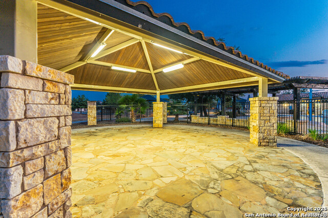 Image 47 of 60 For 8406 Loska Green