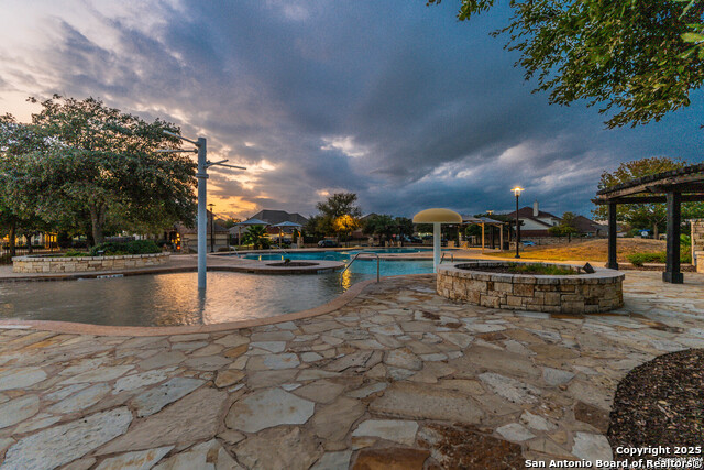Image 49 of 60 For 8406 Loska Green