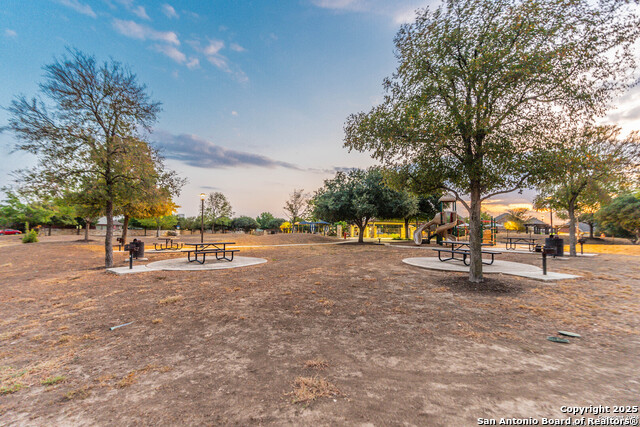 Image 55 of 60 For 8406 Loska Green