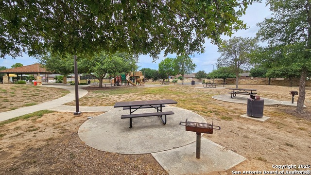 Image 57 of 60 For 8406 Loska Green