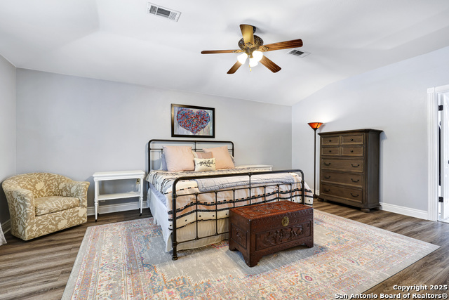 Listing photo id 12 for 11602 Shotgun Way