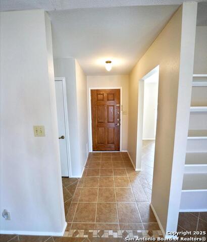 Image 4 of 35 For 608 Fern Meadow