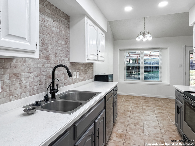 Image 13 of 32 For 7859 Hawk Trail