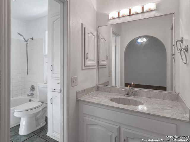 Image 16 of 32 For 7859 Hawk Trail