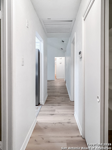 Image 20 of 32 For 7859 Hawk Trail