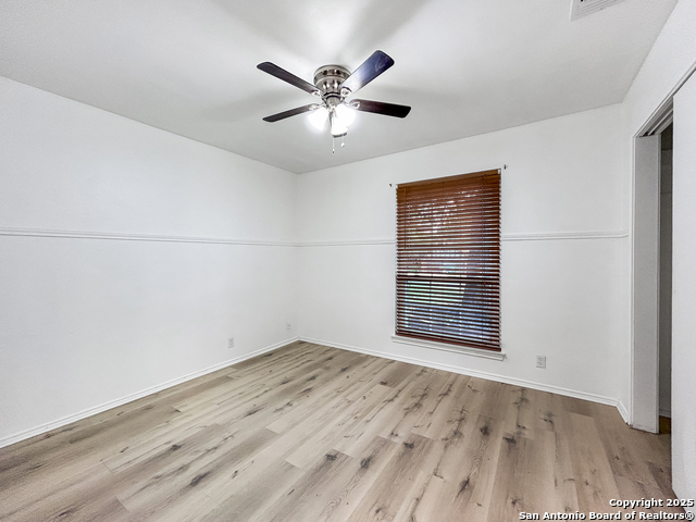 Image 21 of 32 For 7859 Hawk Trail