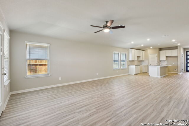 Image 12 of 42 For 9626 Grand Via Blvd