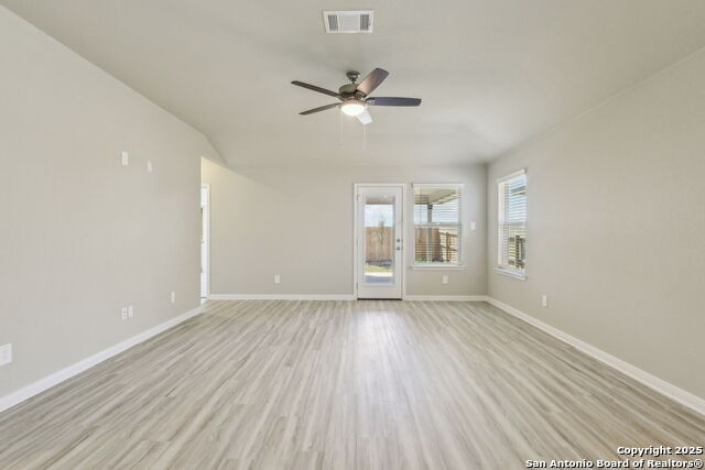 Image 14 of 42 For 9626 Grand Via Blvd