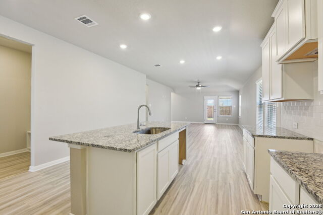 Image 8 of 42 For 9626 Grand Via Blvd