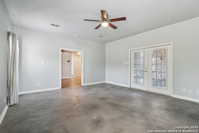 Listing photo id 20 for 2905 Hidden Elm