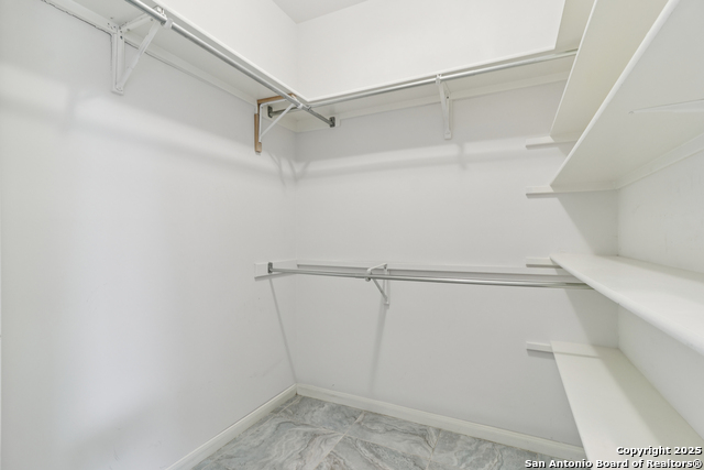 Listing photo id 24 for 2905 Hidden Elm