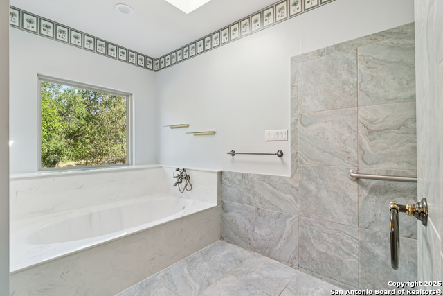Listing photo id 26 for 2905 Hidden Elm