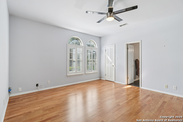 Listing photo id 27 for 2905 Hidden Elm