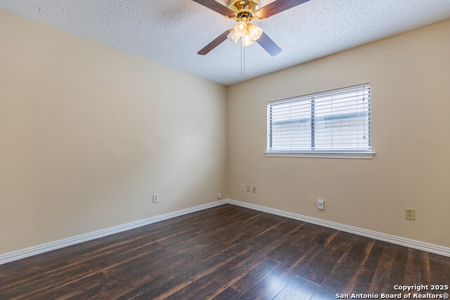 Image 16 of 29 For 6618 Evenridge Ln