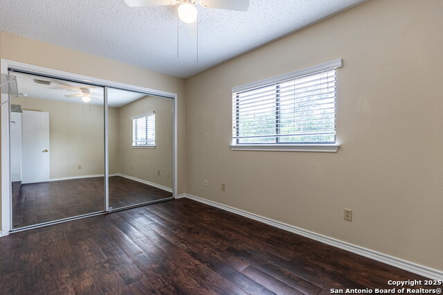 Image 18 of 29 For 6618 Evenridge Ln
