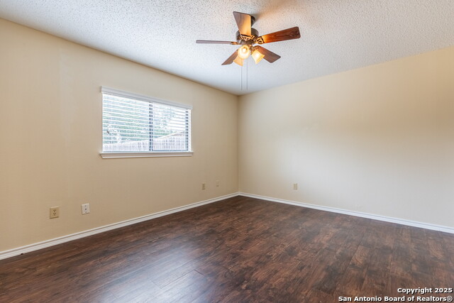 Image 20 of 29 For 6618 Evenridge Ln