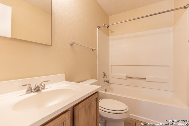 Image 23 of 29 For 6618 Evenridge Ln