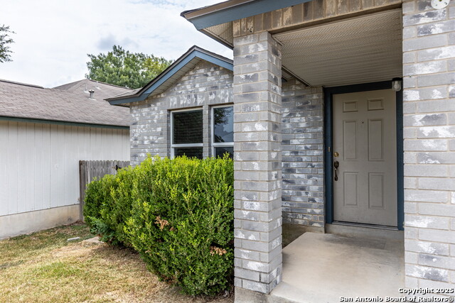 Image 4 of 29 For 6618 Evenridge Ln