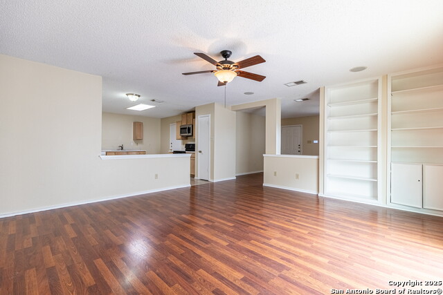 Image 9 of 29 For 6618 Evenridge Ln