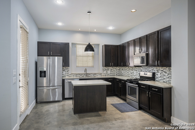 Image 10 of 41 For 1117 Presa St #1 S