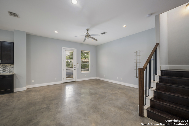 Image 15 of 41 For 1117 Presa St #1 S