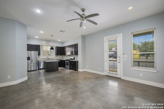 Image 17 of 41 For 1117 Presa St #1 S